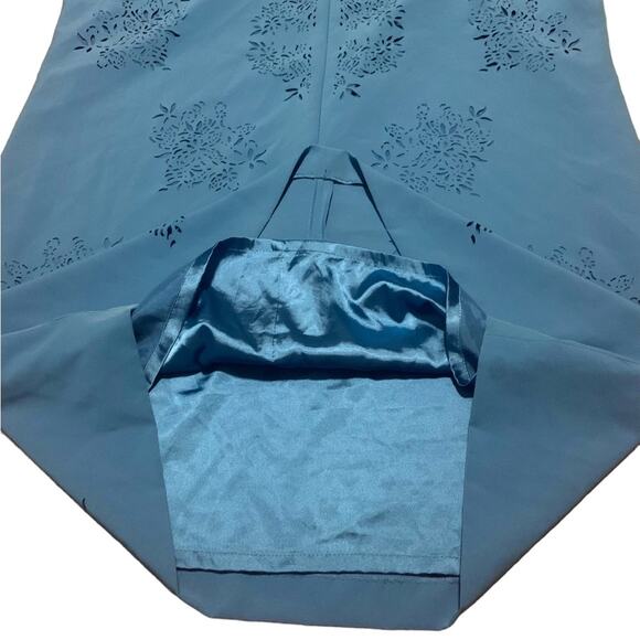 Tahari Mini Dress Short Sleeve Laser Cut Geometric Pattern Bright Blue Size 20W - Picture 3 of 7